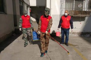 感动中国的国内外抗击疫情的故事（最感动的中国抗疫故事,故事体现了什么）