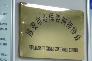 新加坡抗疫发钱，政府援助与民生保障的双重奏章