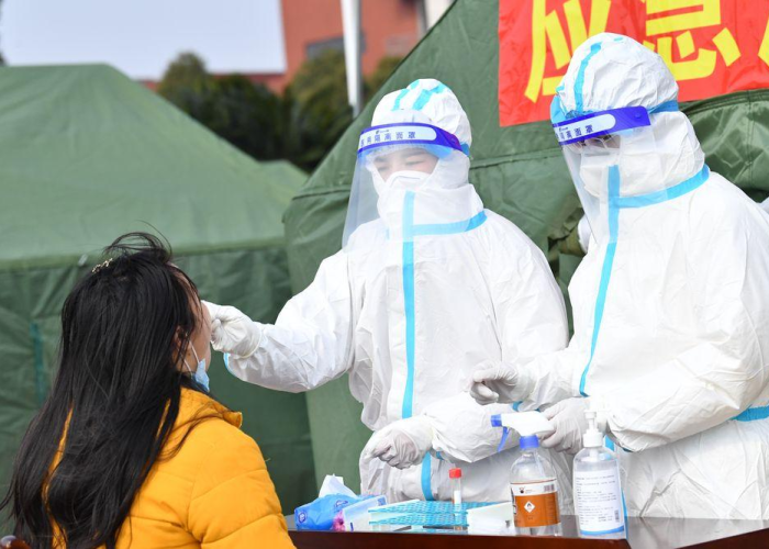 2019年疫情爆发，全球公共卫生危机