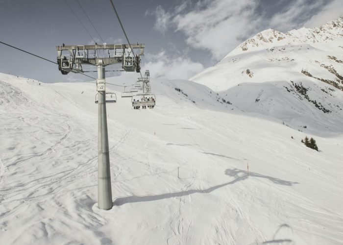 终南山,德尔塔阴影下的寂静道场 终南山,德尔塔阴影下的寂静道场