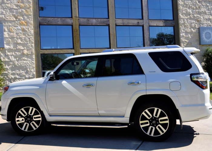 丰田suv荣放落地多少钱/丰田荣放配置参数