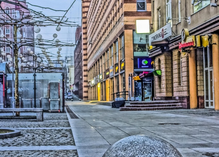 香港疫情为什么一直封着，多维困境下的艰难抉择