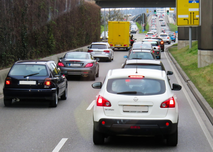 十月车辆尾号限行查询指南，出行前必读