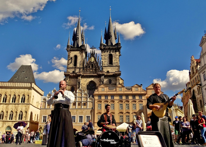 天津38篇，一部被折叠的城市心灵史