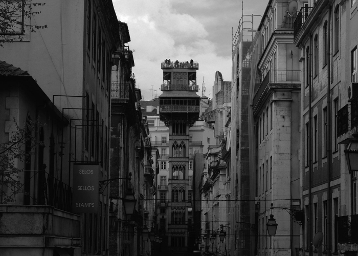 2021年清明节是几月几号星期几（2021年清明节是几月几号星期几的）