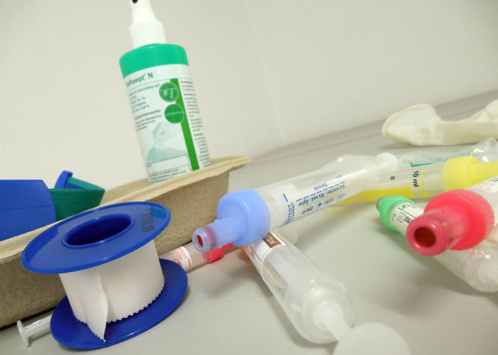 新冠肺炎与感冒，看似相似，实则不同的健康挑战