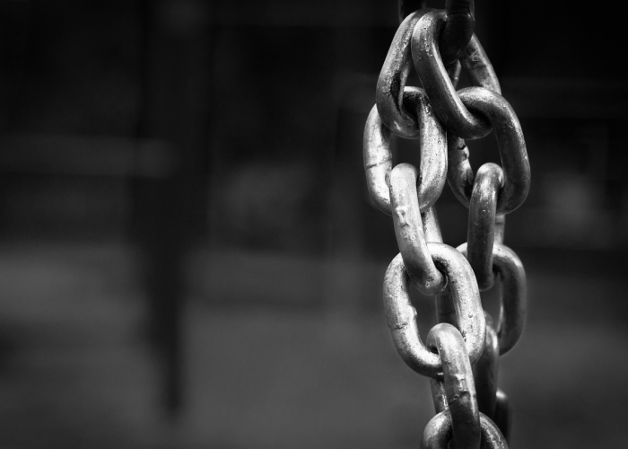 无症状感染者，会一直风平浪静吗？需要吃药干预吗？