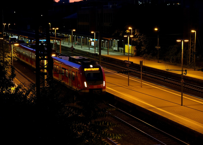 过年回家坐大巴车安全吗:过年回家坐大巴车安全吗现在