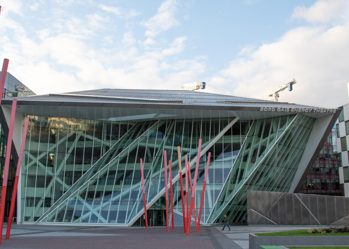 兰州疫情感染者活动轨迹，一条条线如何织起城市防护网