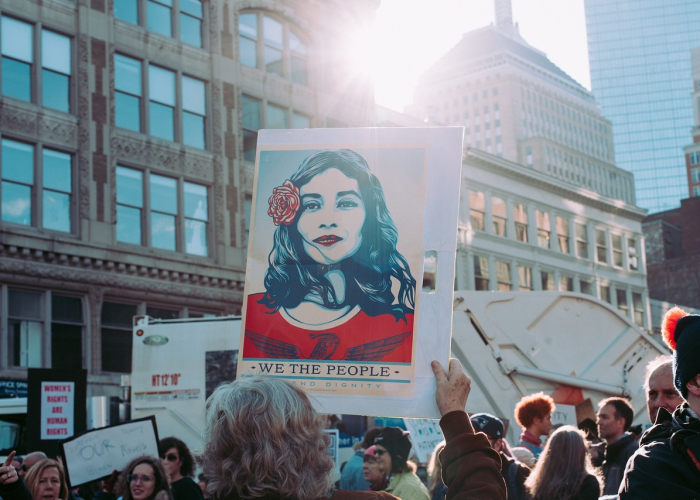 今晚，山东教育卫视疫情回放，重温抗疫之路，汲取前行力量