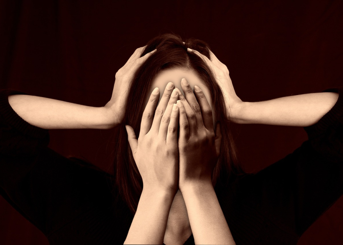 【头痛属于新型肺炎症状吗/只是头疼是不是新型肺炎的症状】