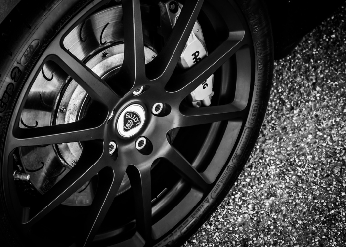 轿车轮胎哪个品牌好性价比高（小轿车轮胎哪个牌子质量好）