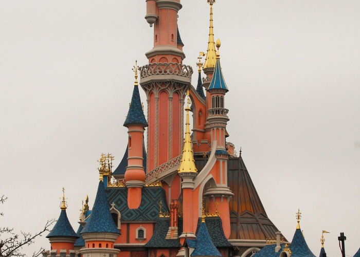 迪士尼限制人数疫情:上海迪士尼限流人数