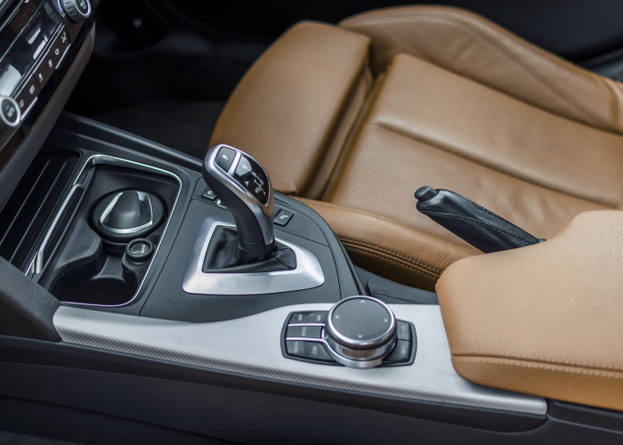 七座商务车报价参考，从入门到豪华，如何选择你的移动空间？