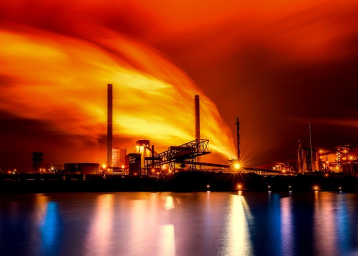 瘟疫刀锋下的中国城市，十座城的创伤与重生