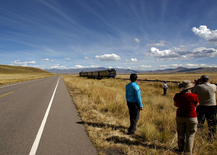 今天z274次列车到达时间（z274列车今天晚点吗）