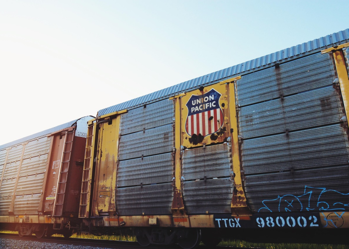 南京货运铁路（南京铁路货运中心客服电话）