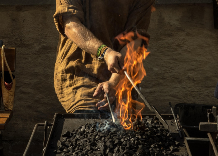 烈焰之核，火属性强化宝珠武器的锻造与实战解析