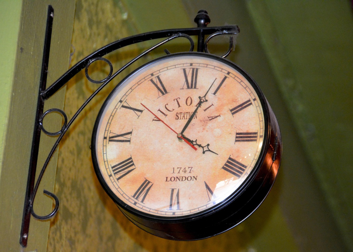 11月1号是什么日子？翻开老黄历，看见时间的重量