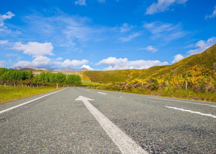 高速免费时间提前上高速收费吗/高速公路免费时段提前上高速