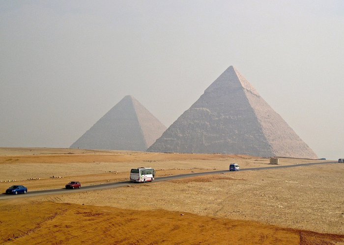 2021年五一假期，被拉长的黄金周与复苏中的中国温度