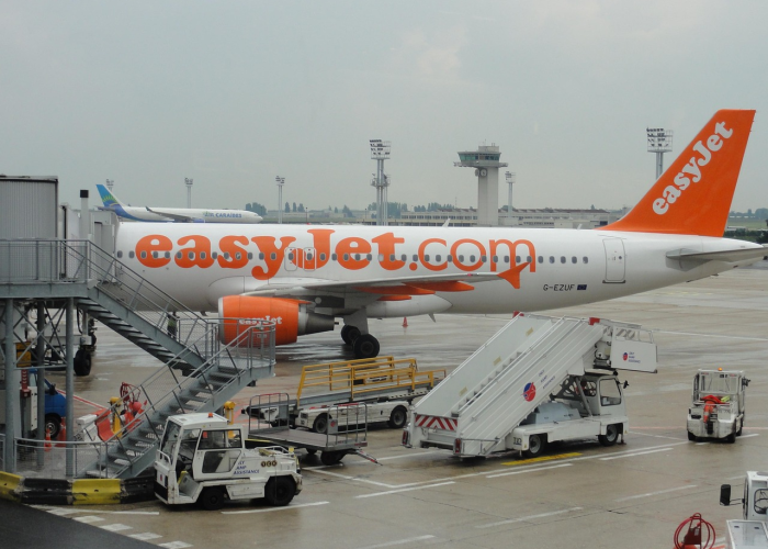 广州国际机场航班信息（广州机场实时航班查询）