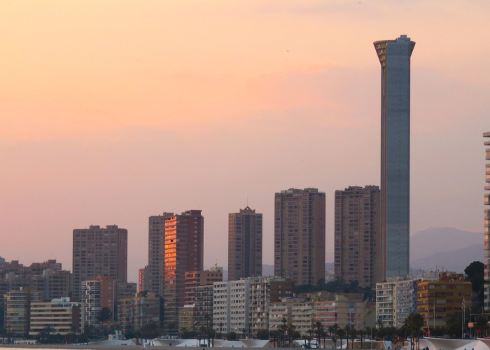 广州新增本土15,精准防控下的城市韧性 广州新增本土15,精准防控下的城市韧性