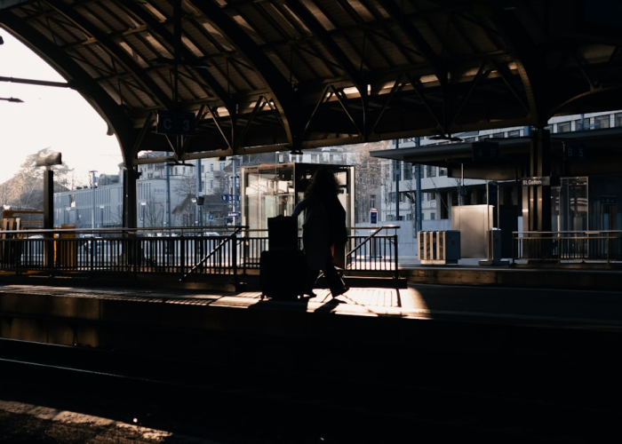 虹桥火车站到达在哪里/虹桥火车站怎么走最快