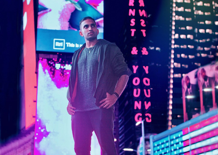 穿过至暗时刻的光，疫情时代的话语力量