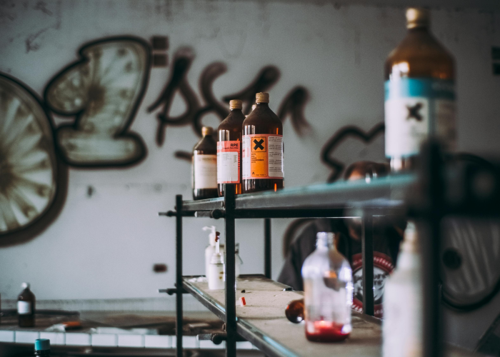 【火车站内做核酸麻烦吗/在火车站核酸检测】