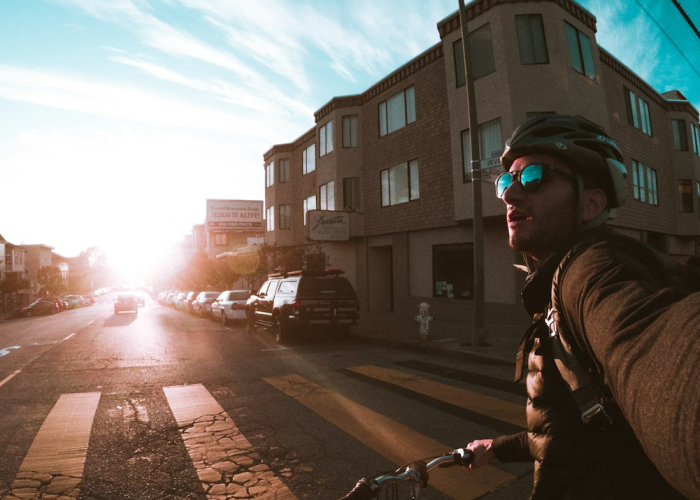 三十帧里的郑州,一段视频,一部城市抗疫史诗 三十帧里的郑州,一段视频,一部城市抗疫史诗