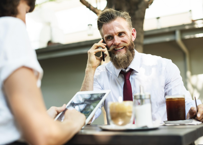 【疫情结束需4个条件是什么?/疫情结束后会怎样】