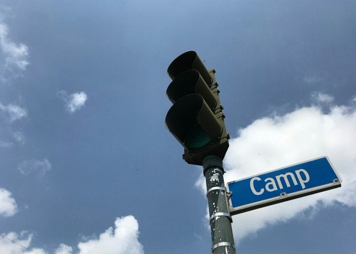 美国有多少人没坐过飞机？这个数字背后，藏着另一个美国