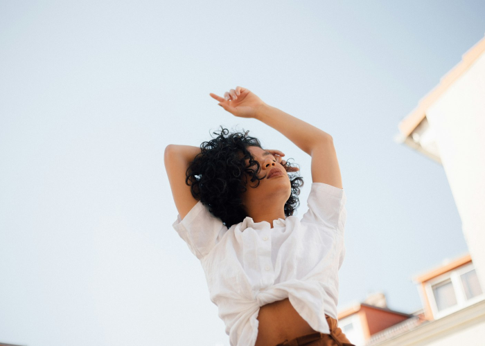 阳了腰疼的厉害怎么回事女性（女人腰阳关疼的原因）