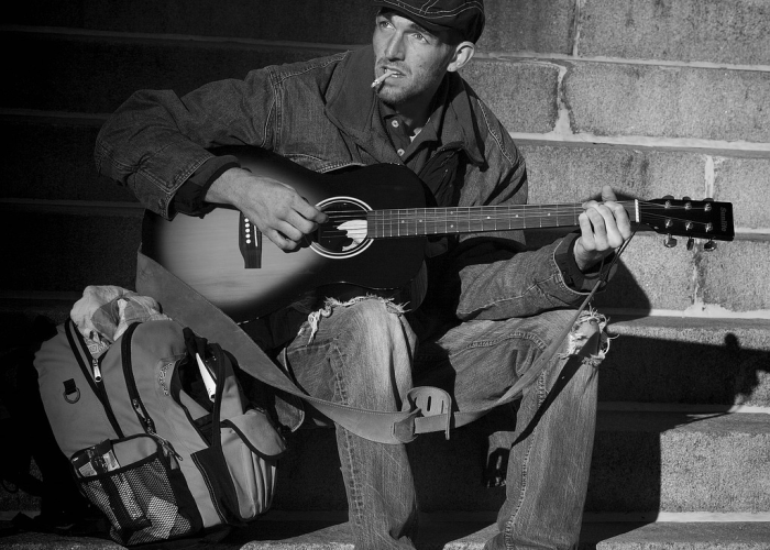 客登庸还有人做吗:客登庸遗民的尴尬现状 客登庸还有人做吗:客登庸遗民的尴尬现状