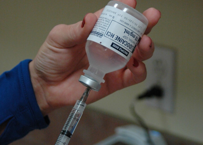 禁忌与责任,新冠疫苗接种的红灯人群与科学抉择 禁忌与责任,新冠疫苗接种的红灯人群与科学抉择