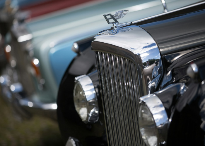 劳斯莱斯汽车最低价格探秘，门槛背后的奢华世界