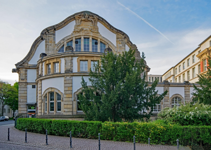 中央民族大学,一所兼具985与211双重身份的独特学府 中央民族大学,一所兼具985与211双重身份的独特学府