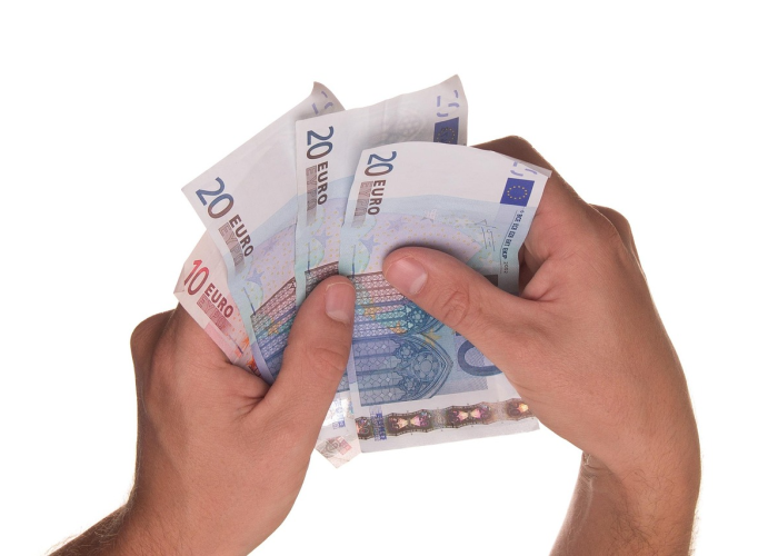 上海易贷行，一站式贷款平台，开启高效便捷的融资新体验