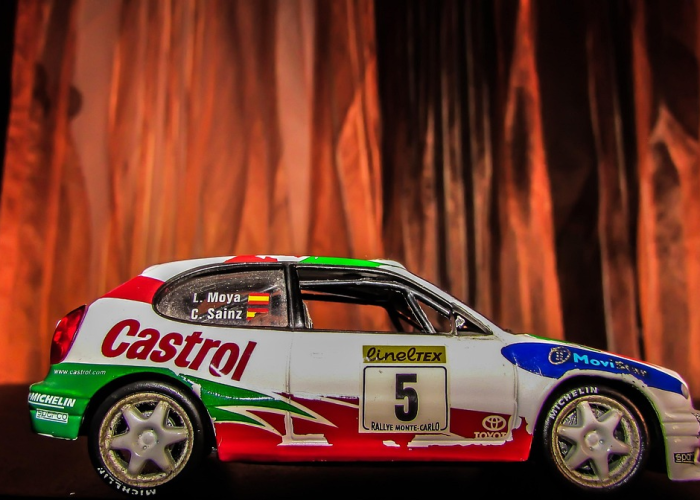 25年车龄的丰田卡罗拉,如今还能值多少钱?情怀与现实的博弈 25年车龄的丰田卡罗拉,如今还能值多少钱?情怀与现实的博弈