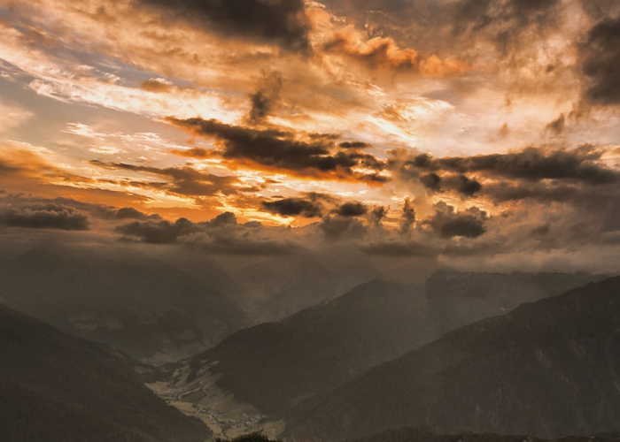 当九阴真经无人问津，一部武林圣经的黄昏与启示