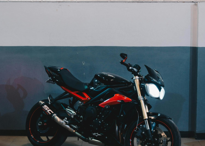 杜卡迪V2，赛道基因与街道艺术的融合