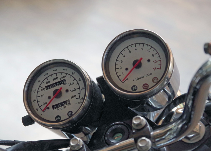 【今晚油价下调多少钱,今晚油价下跌】