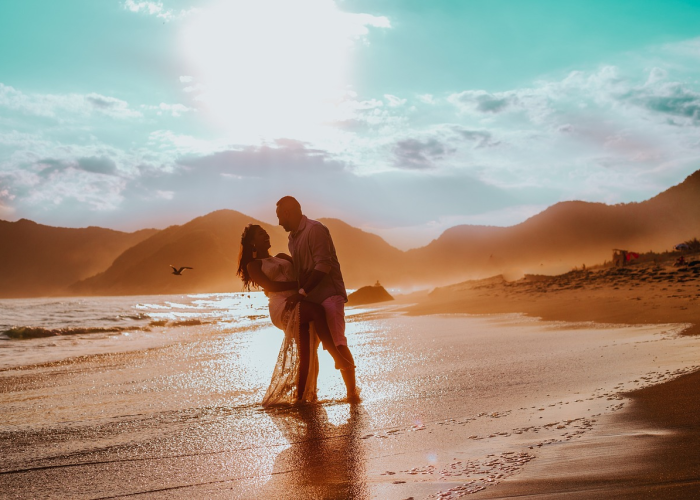 朝阳升起时，我在家中上线