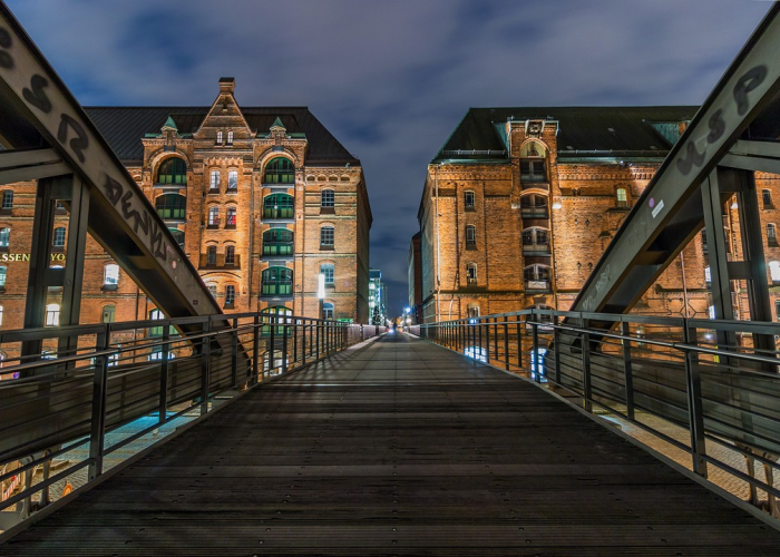 铭刻与前行,回望2021年7月的时代印记 铭刻与前行,回望2021年7月的时代印记