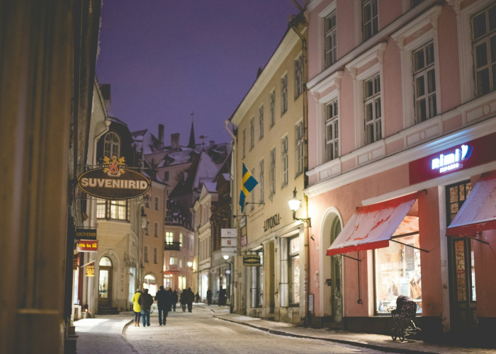 辛集辛集，一座皮革之城的双重回响