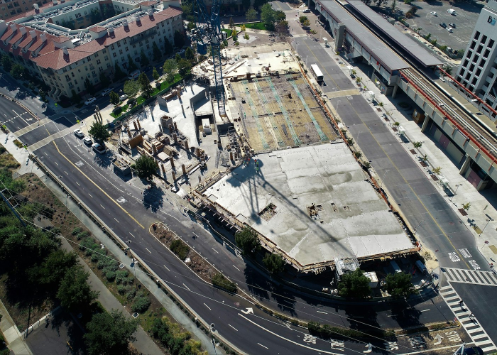 郑州疫情隔离人数背后，一座特大城市的抗疫刻度与温度