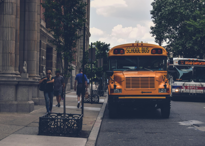 北京尾号限行一月，城市交通治理的压力测试与市民生活变奏