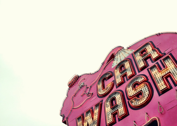 流量与实力交锋，从近期娱乐事件看行业变革新趋势