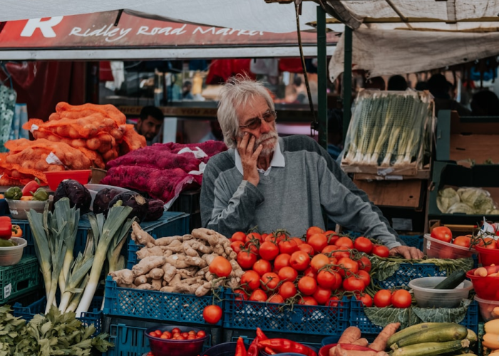 沈阳圣女果引发食源性疾病事件，11人感染背后的食品安全警示